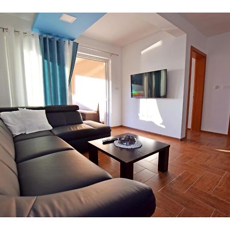 Apartment Dinko Рованьска Экстерьер фото