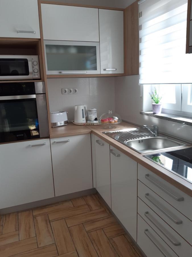 Apartment Dinko Рованьска Экстерьер фото
