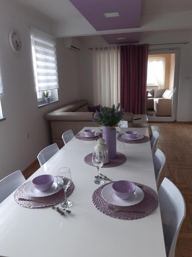 Apartment Dinko Рованьска Экстерьер фото