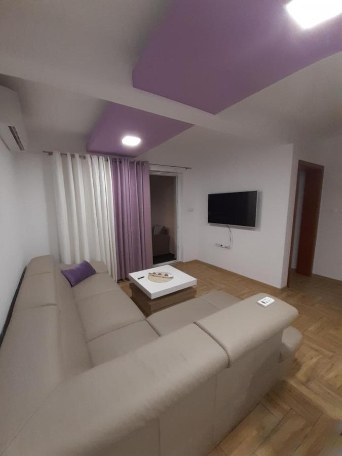 Apartment Dinko Рованьска Экстерьер фото